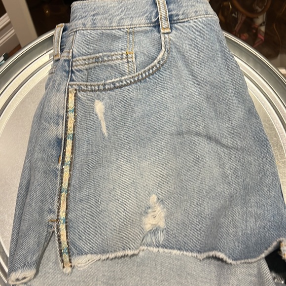 Zara denim cutoff shorts - Picture 2 of 8